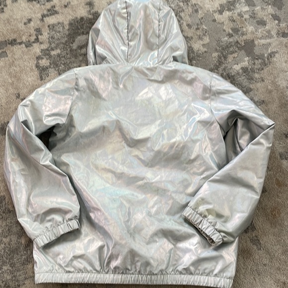 Silver rain jacket/windbreaker - Picture 4 of 4